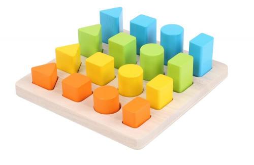 Formensteckbrett bei Land of Toys